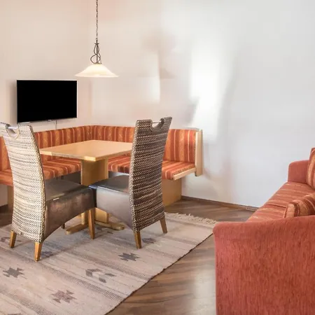 Julia Apartment